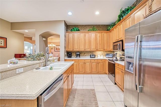 14074 Bently CIR, Fort Myers, FL 33912