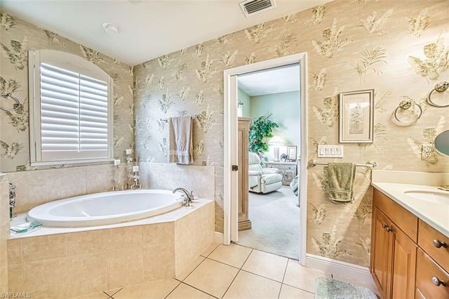 14074 Bently CIR, Fort Myers, FL 33912