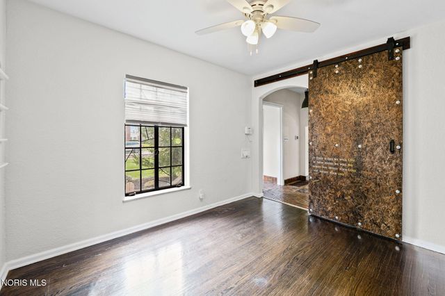 2235 Meadowwood Drive, Toledo, OH 43606