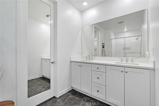 26958 Sandbar Willow Pl 205, Valencia, CA 91355