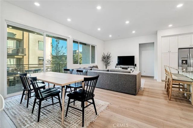 26958 Sandbar Willow Pl 205, Valencia, CA 91355