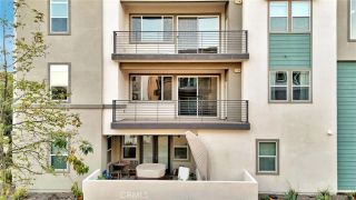 26958 Sandbar Willow Pl 205, Valencia, CA 91355