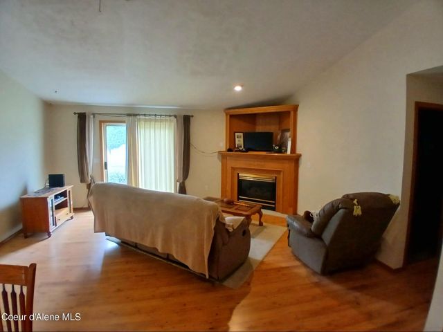 7015 N Hamilton St, Spokane, WA 99208