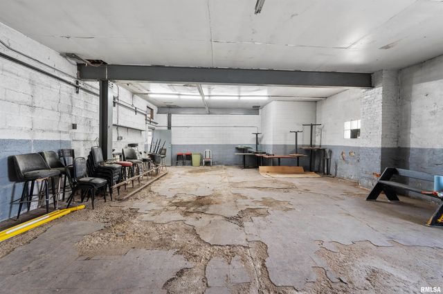 1716-1720& 1708 STATE Street, Bettendorf, IA 52722