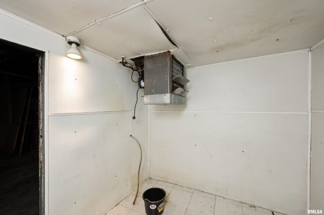 1716-1720& 1708 STATE Street, Bettendorf, IA 52722