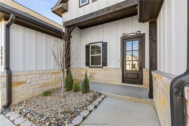 3597 Chantilly Path, Bryan, TX 77808