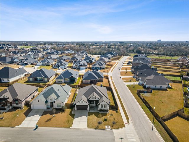 3597 Chantilly Path, Bryan, TX 77808