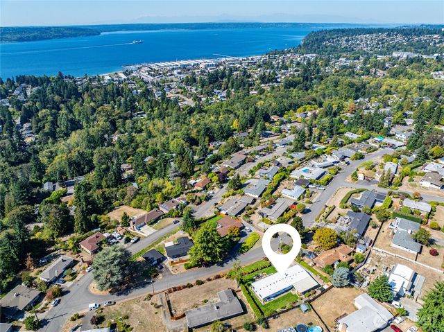 23034 Thunderbird Drive S, Des Moines, WA 98198