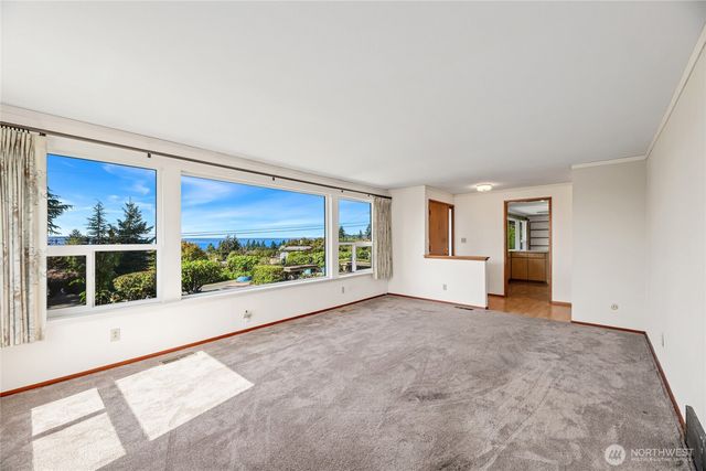 23034 Thunderbird Drive S, Des Moines, WA 98198