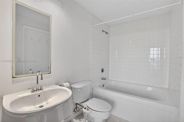 10 SW South River Dr 1410, Miami, FL 33130