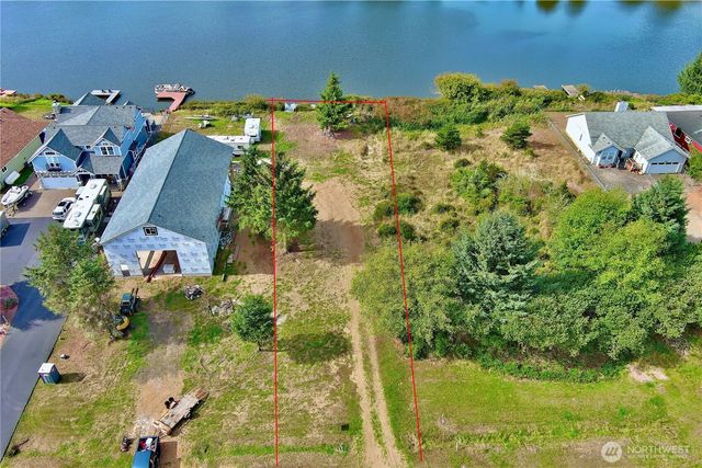 597 E Chance A La Mer NE, Ocean Shores, WA 98569