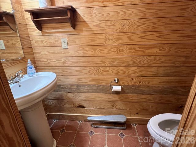 651 Dills Road, Rutherfordton, NC 28139