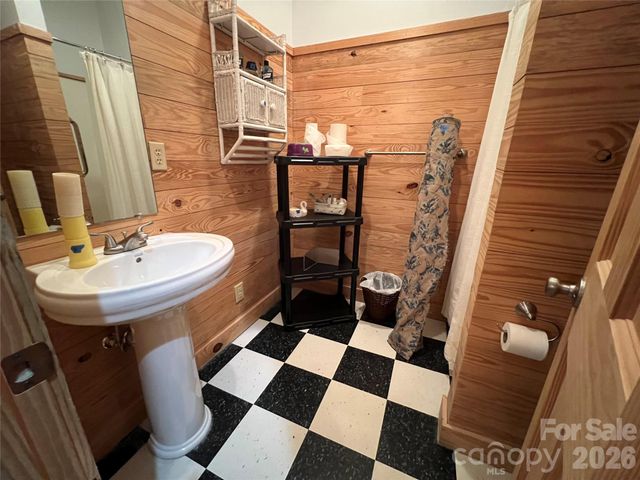 651 Dills Road, Rutherfordton, NC 28139