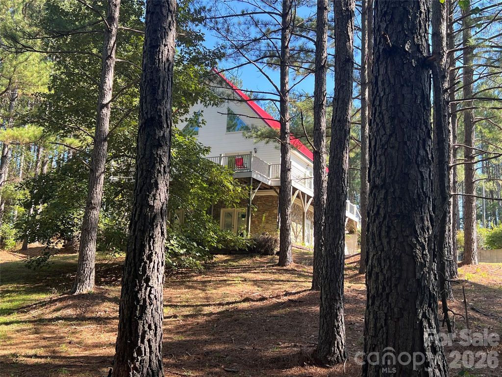 651 Dills Road, Rutherfordton, NC 28139
