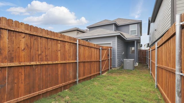9280 Pear Butte Drive, Fort Worth, TX 76140