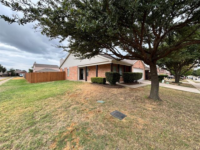 8924 Wagon Trail, Cross Roads, TX 76227