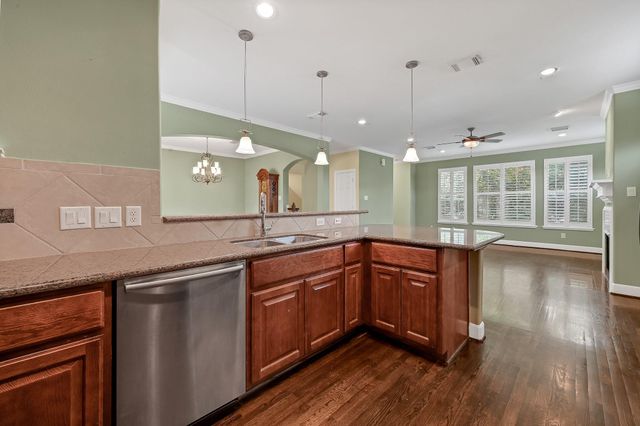 5618 Lacy Street, Houston, TX 77007