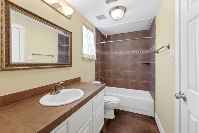 5618 Lacy Street, Houston, TX 77007