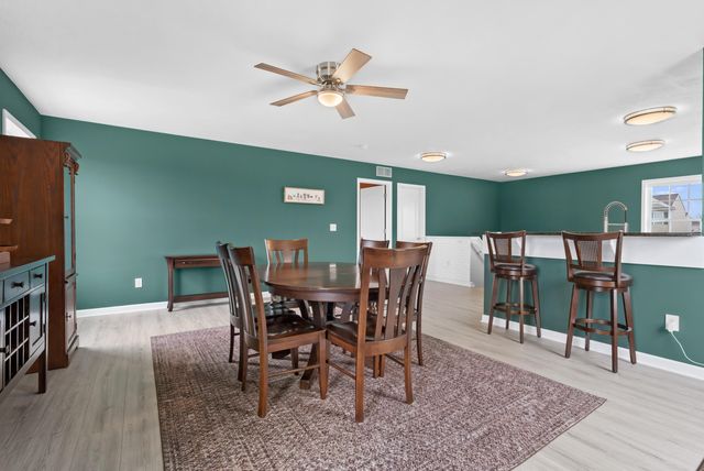 1320 Gardner Pond Lane, Vicksburg, MI 49097