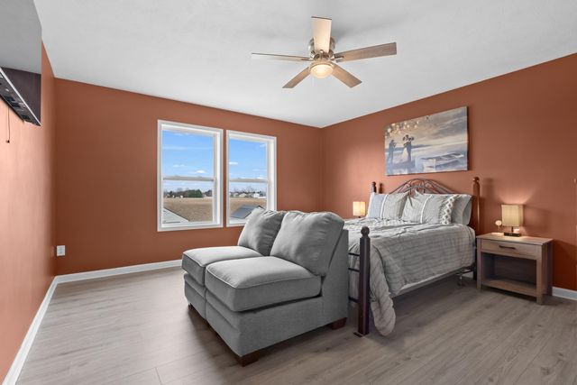 1320 Gardner Pond Lane, Vicksburg, MI 49097