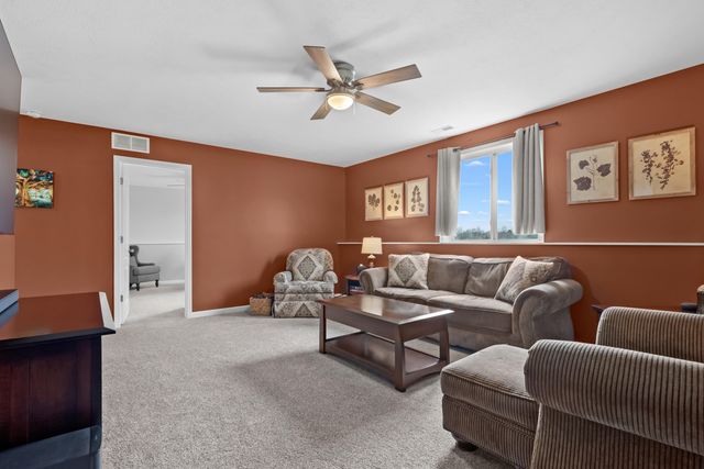 1320 Gardner Pond Lane, Vicksburg, MI 49097