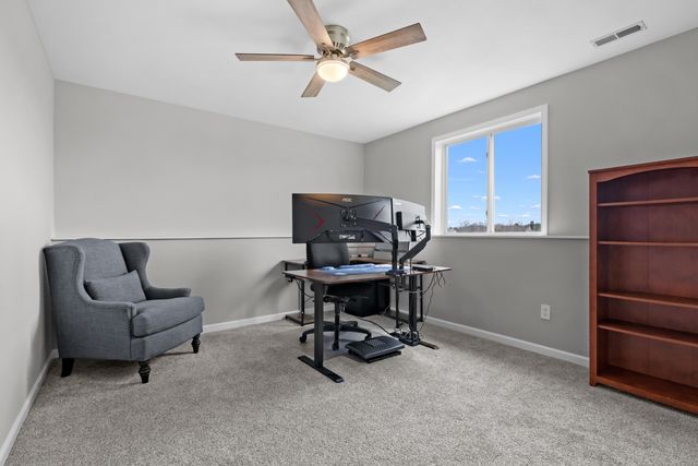 1320 Gardner Pond Lane, Vicksburg, MI 49097