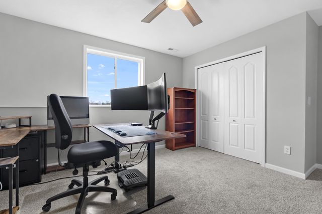 1320 Gardner Pond Lane, Vicksburg, MI 49097