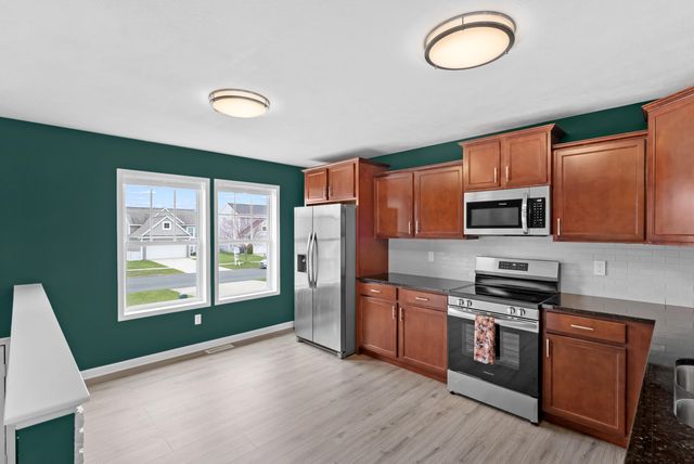 1320 Gardner Pond Lane, Vicksburg, MI 49097