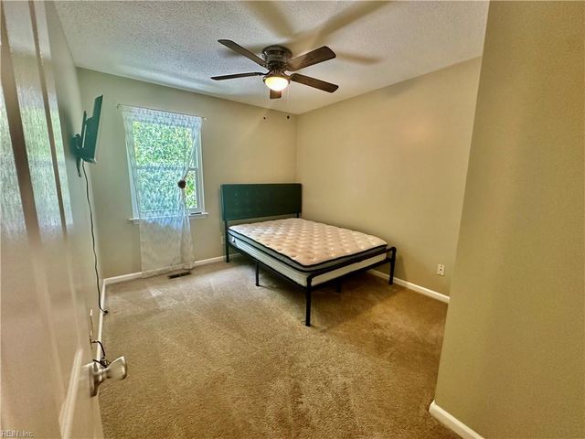 5361 Grand Lake CRES, Virginia Beach, VA 23462