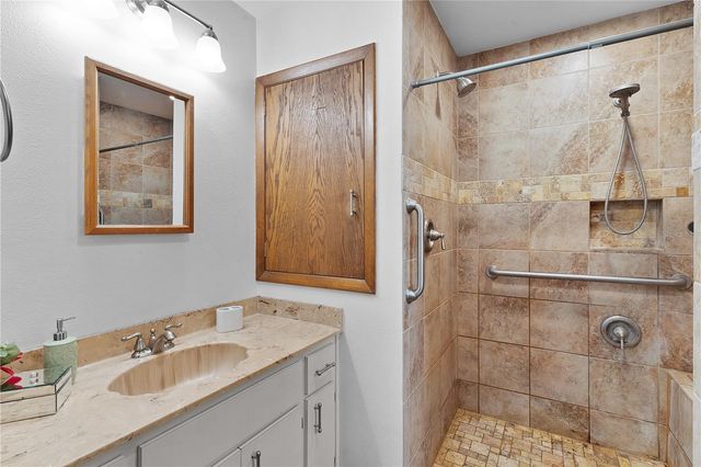 8284 COUNTY ROAD 209, Wildwood, FL 34785