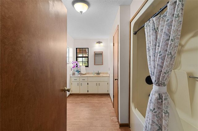 8284 COUNTY ROAD 209, Wildwood, FL 34785