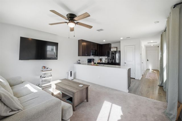 625 Marty Allen LOOP, Jarrell, TX 76537