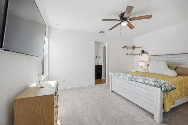 625 Marty Allen LOOP, Jarrell, TX 76537