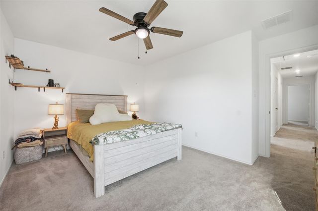 625 Marty Allen LOOP, Jarrell, TX 76537