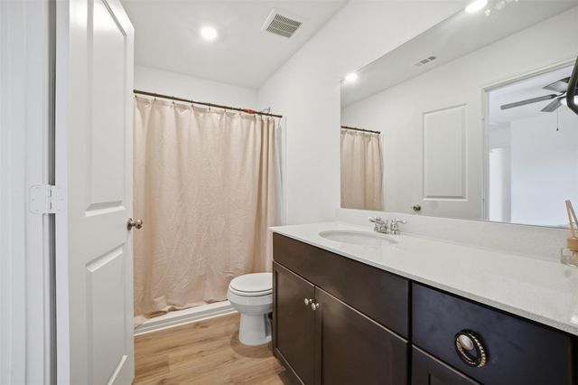 625 Marty Allen LOOP, Jarrell, TX 76537