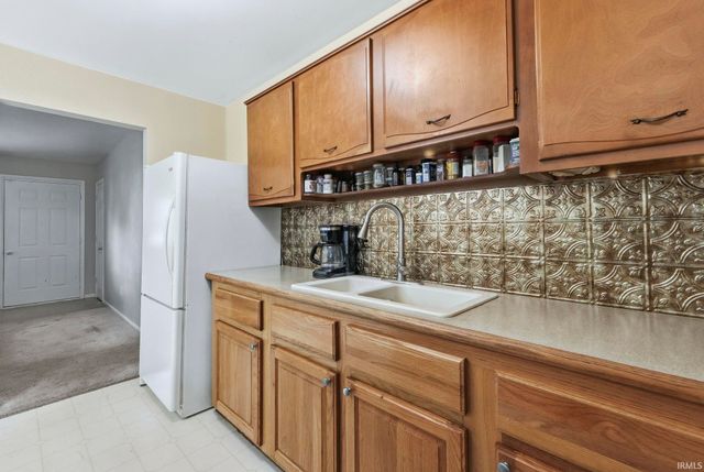 411 Sara Drive, New Haven, IN 46774