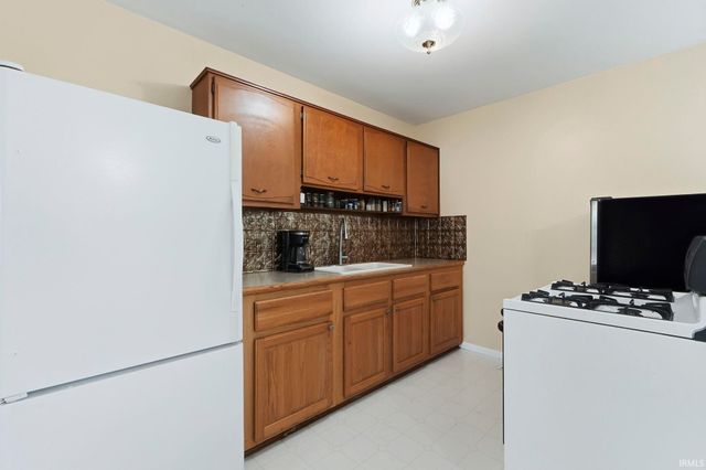 411 Sara Drive, New Haven, IN 46774