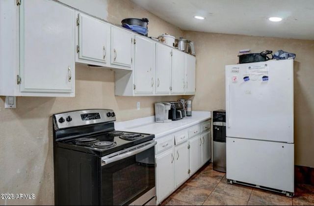 4302 W DOBBINS Road, Laveen, AZ 85339