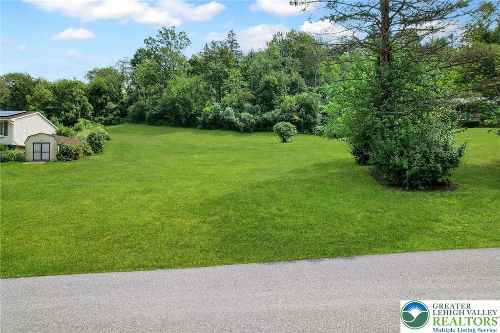 6917 Jay Street, Slatington Boro, PA 18080