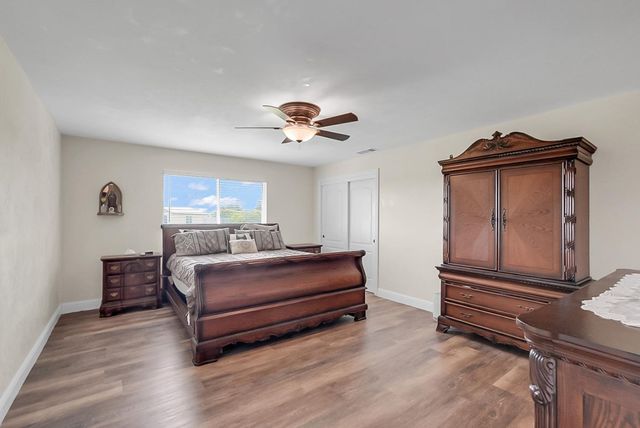 6112 E Slaton Ct, Stockton, CA 95215