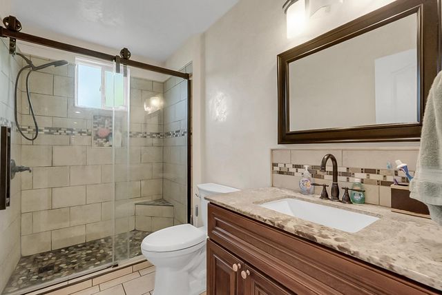 6112 E Slaton Ct, Stockton, CA 95215