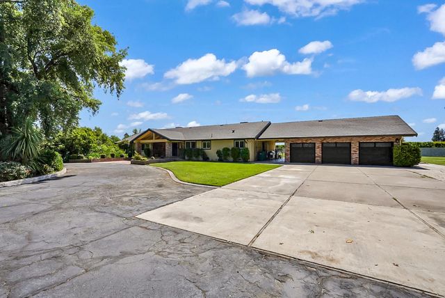 6112 E Slaton Ct, Stockton, CA 95215