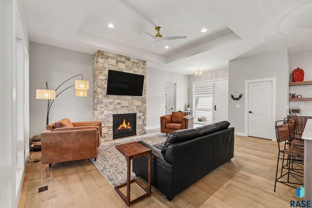 7320 E Twin Pines Ct Court, Sioux Falls, SD 57110