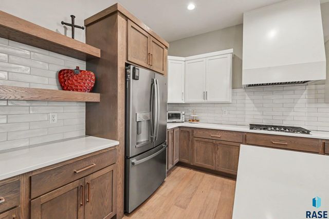 7320 E Twin Pines Ct Court, Sioux Falls, SD 57110