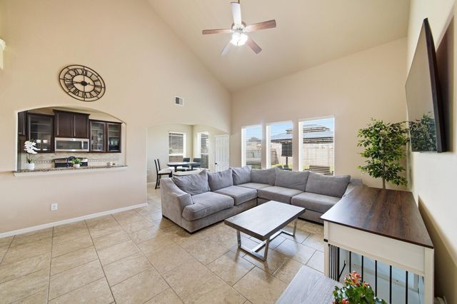 342 Kendall Crest Drive, Alvin, TX 77511