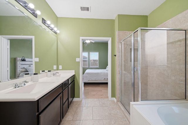 342 Kendall Crest Drive, Alvin, TX 77511