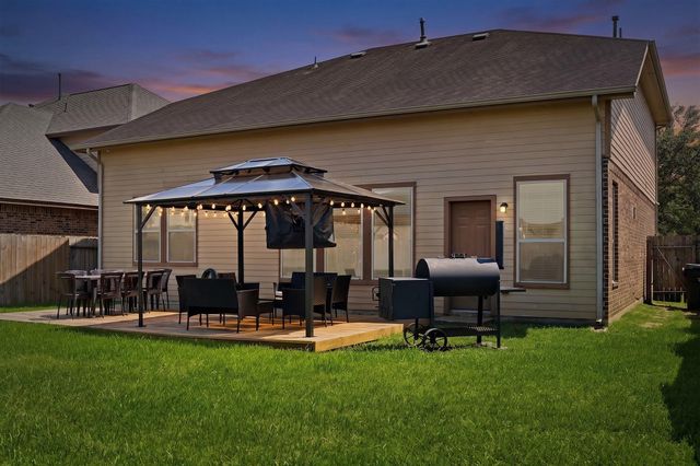 342 Kendall Crest Drive, Alvin, TX 77511