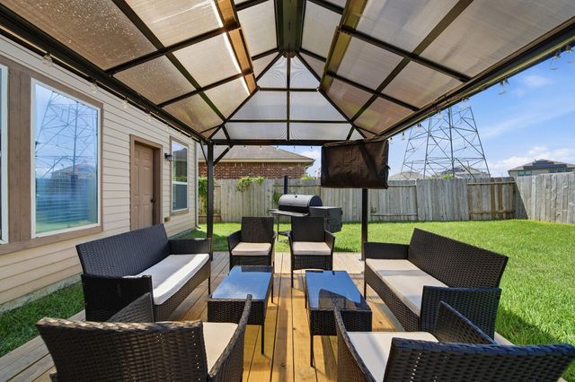342 Kendall Crest Drive, Alvin, TX 77511