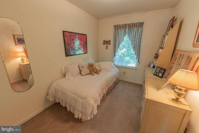 2117 W WALNUT ST, Allentown, PA 18104
