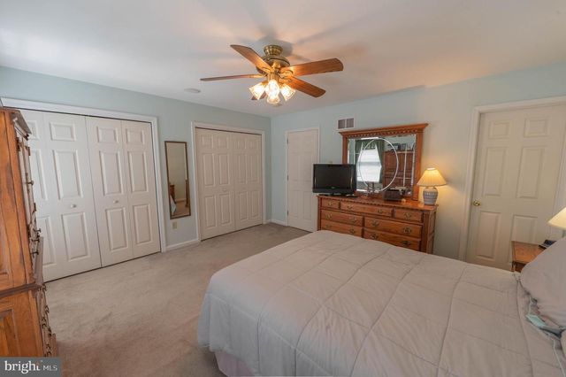 2117 W WALNUT ST, Allentown, PA 18104